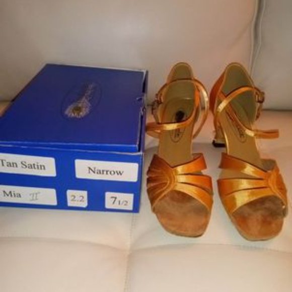 Gold and Tan Dance Heels with Strap and Pointed Toe - Picture 11 of 11